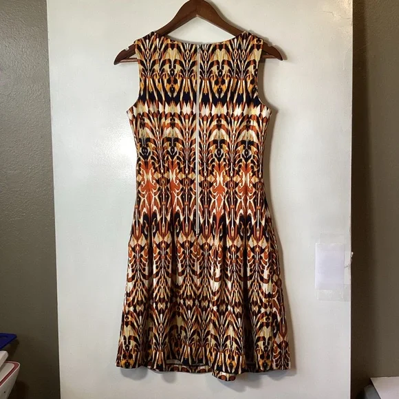 Gabby Skye Sleeveless Dress Size 6 - Picture 4 of 8